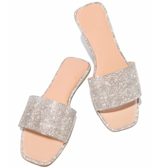 𝙉𝙚𝙬 𝙄𝙣!💍💎Deluxe Rhinestone Sandal - NUDE - Picture 2 of 7